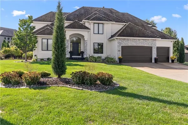 4206 NE Edmonson Court, Lee's Summit, MO 64064