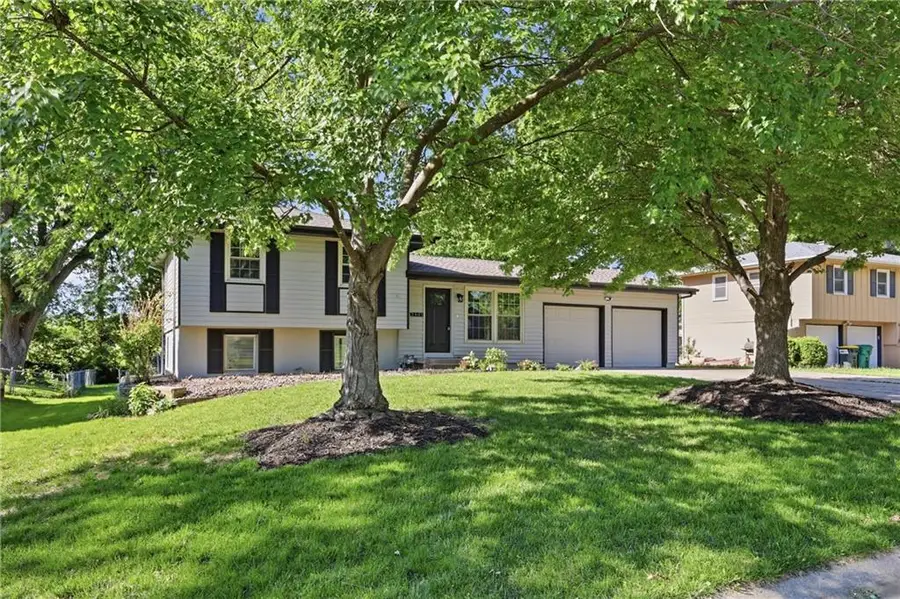 3401 NE 67th Street, Gladstone, MO 64119 - #3