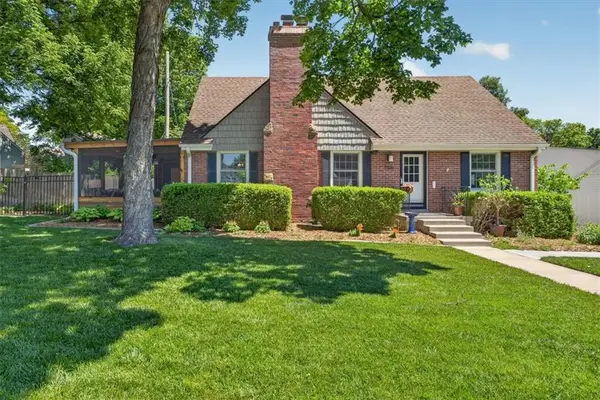 5315 Clark Drive, Roeland Park, KS 66205