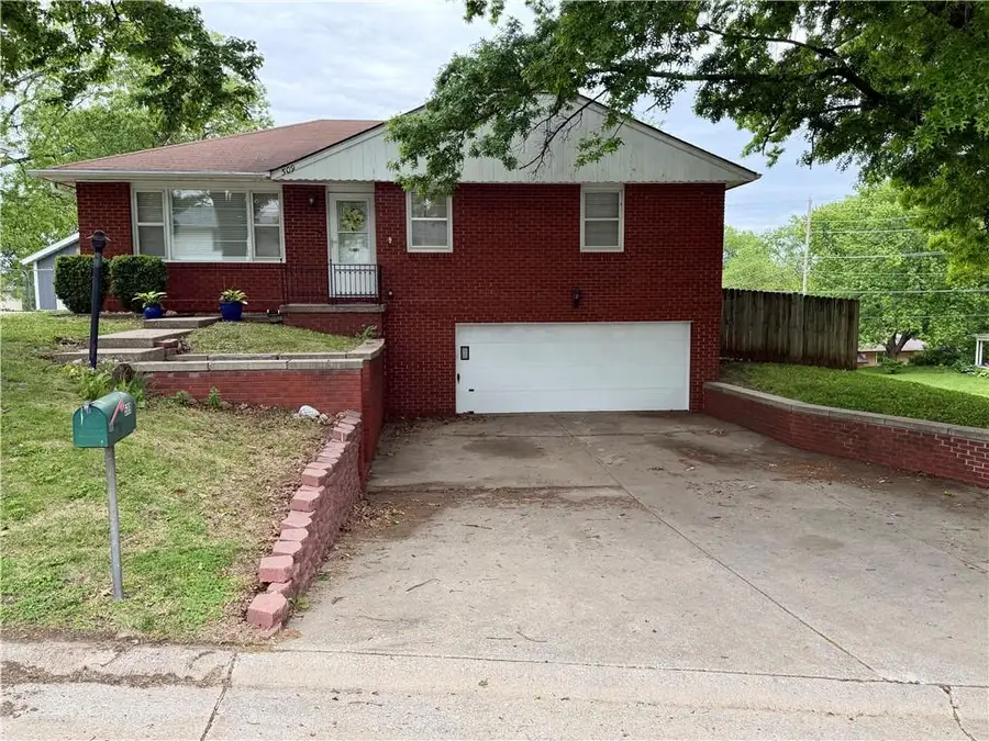 509 Payne Terrace, Saint Joseph, MO 64506 - #2