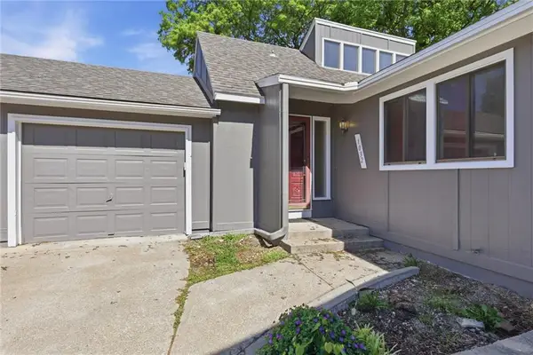 1032 NW 70th Court, Kansas City, MO 64118