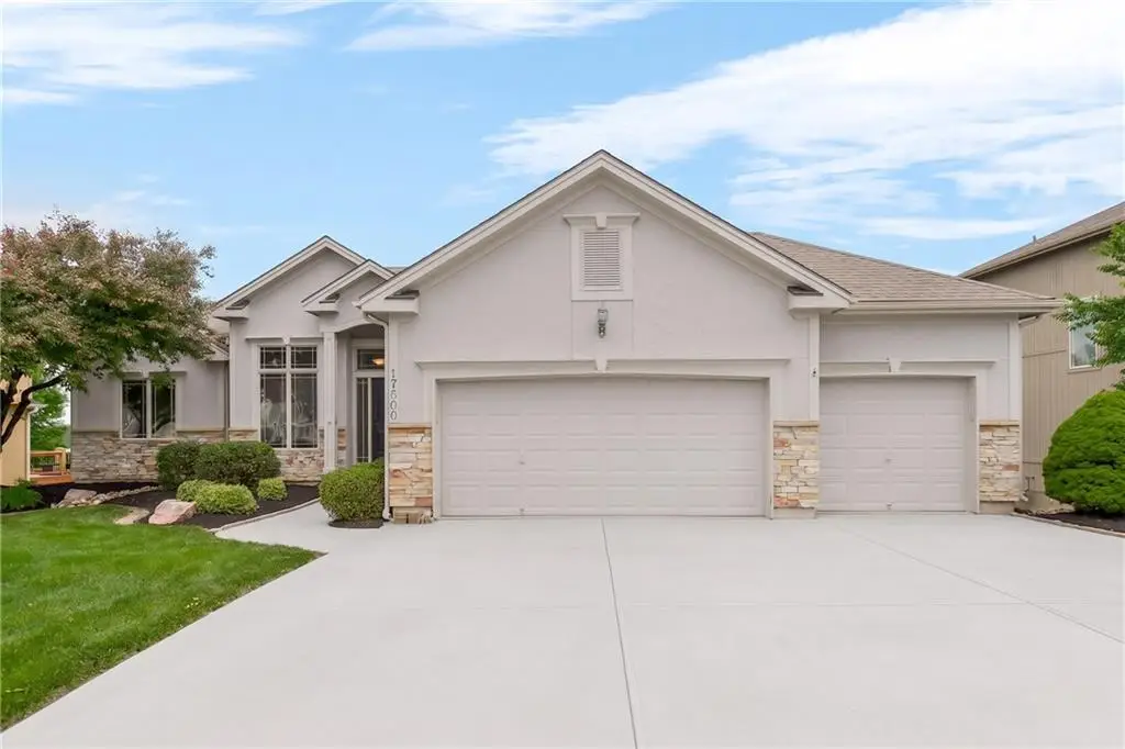 17500 130th Terrace, Platte City, MO 64079 - #1