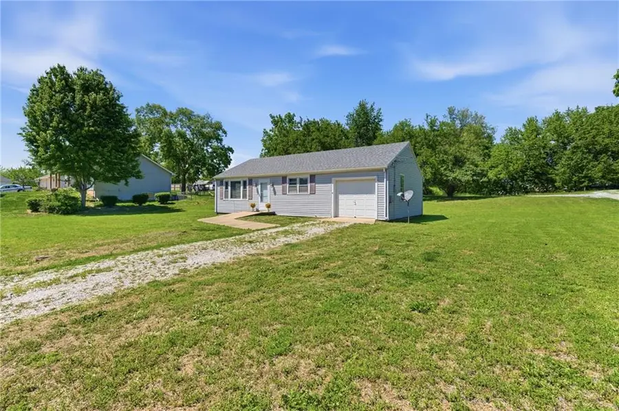 56 Santa Fe Street, Leavenworth, KS 66048 - #2