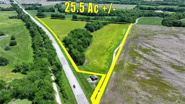 75 NE 254p Road, Clinton, MO 64735