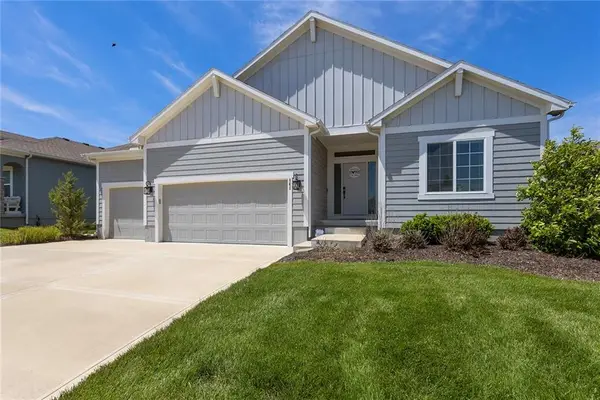 141 SE Griffin Street, Blue Springs, MO 64064