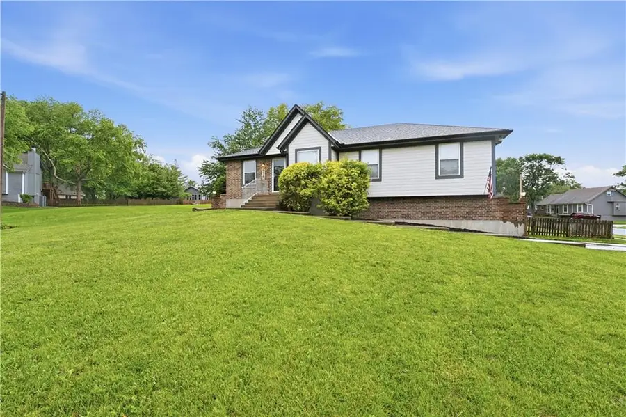 3912 SW Linden Circle, Lees Summit, MO 64082 - #3