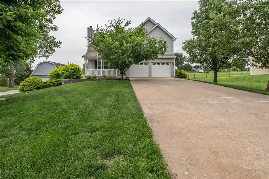 15143 Briarwood Drive, Basehor, KS 66007 - #3