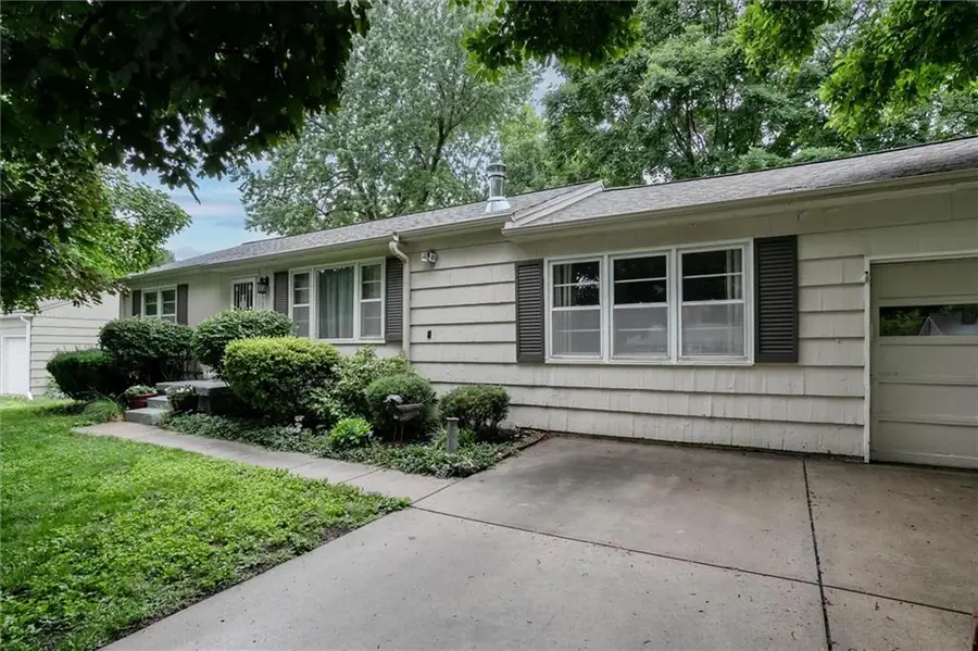 8930 Hardy Street, Overland Park, KS 66212 - #2