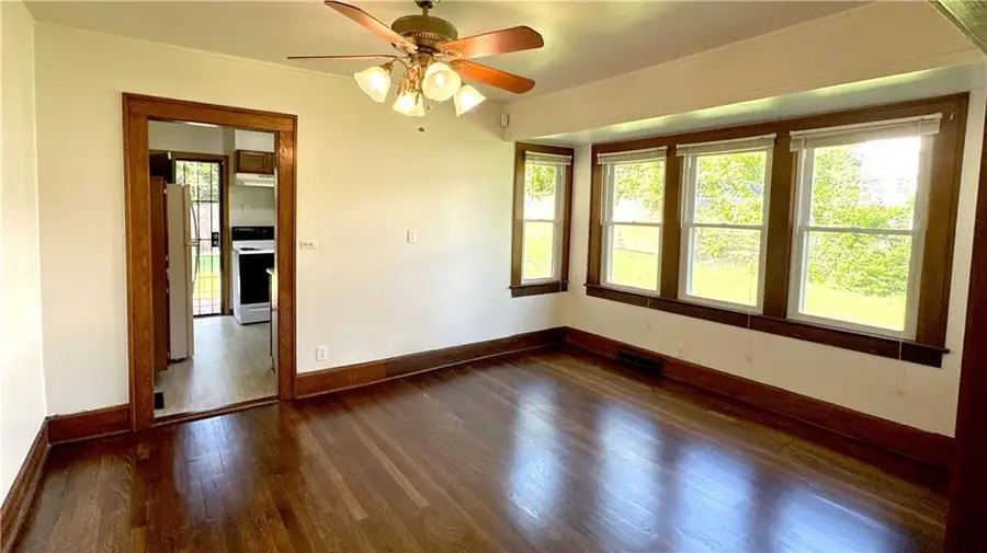 2005 E 81st Street, Kansas City, MO 64132 - #3