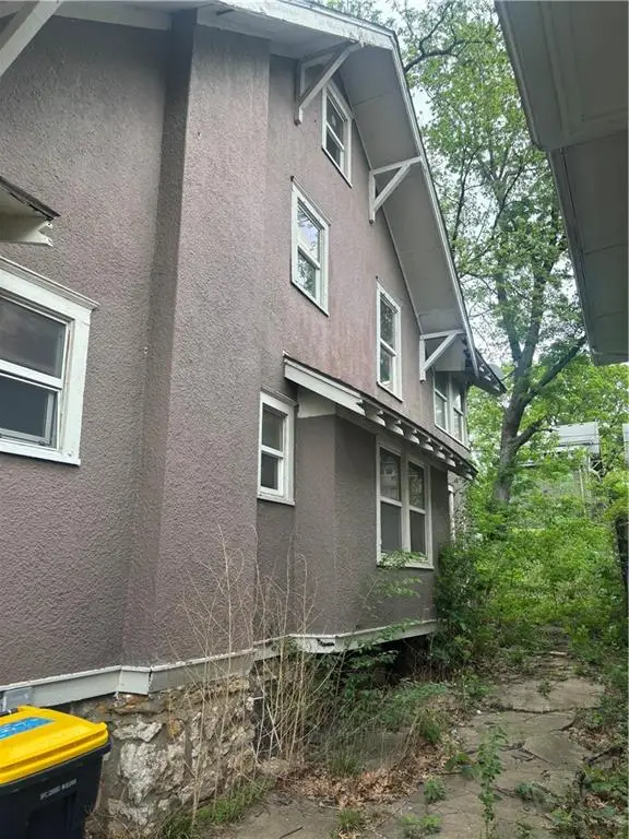 4125 Chestnut Avenue, Kansas City, MO 64130 - #3