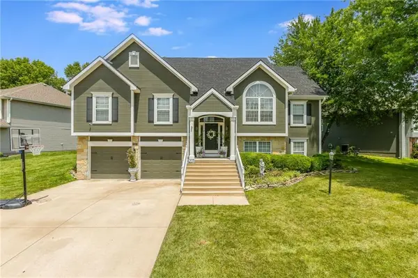 4207 Kensington Drive, St Joseph, MO 64506
