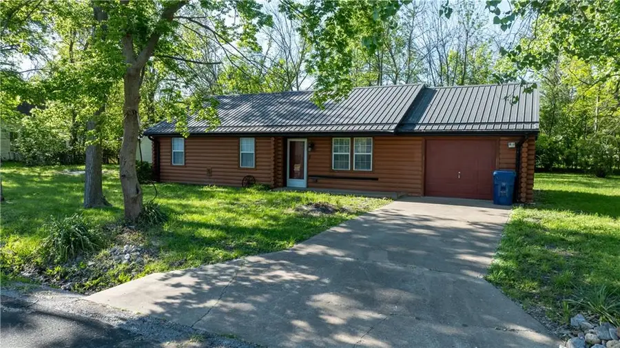 204 Hopkins Street, Hughesville, MO 65334 - #2