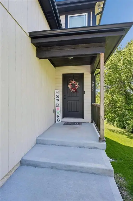 5232 N Cambridge Avenue, Kansas City, MO 64119 - #2