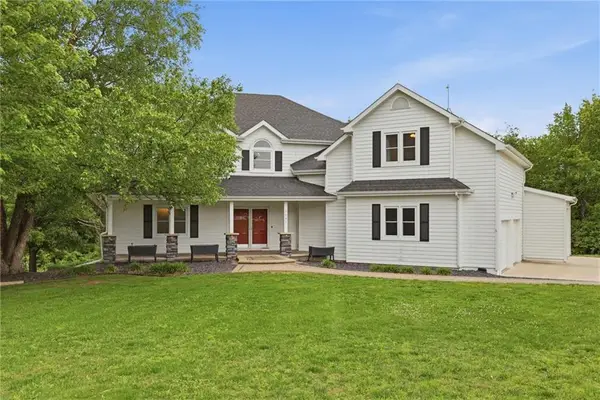 2641 Greenwood Drive, Ottawa, KS 66067