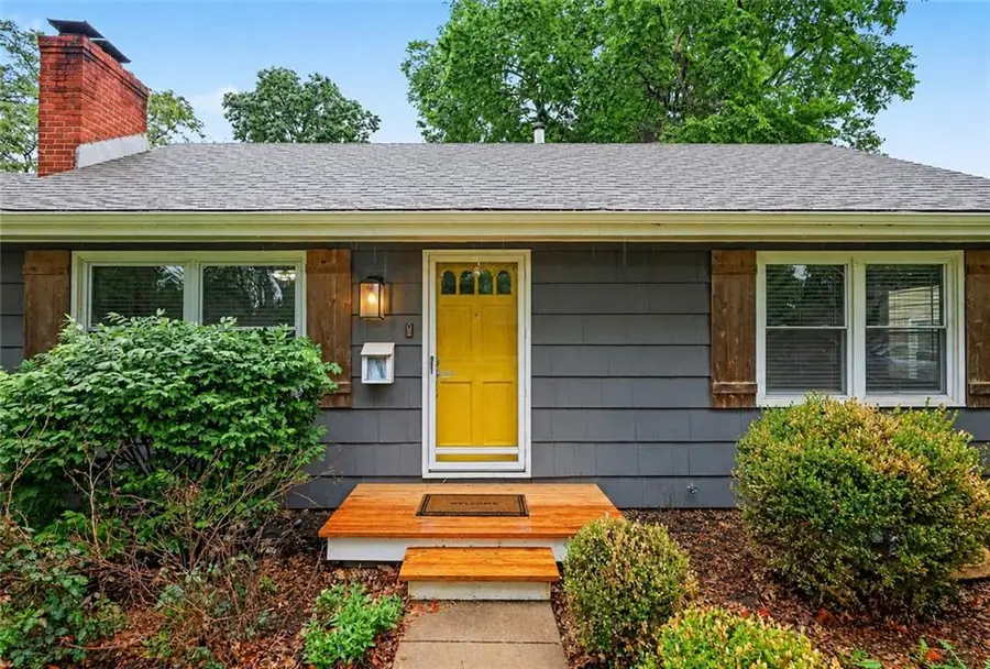 5523 Beverly Avenue, Mission, KS 66202 - #2