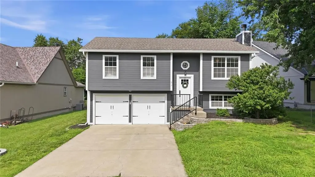 814 S 132nd Street, Bonner Springs, KS 66012 - #1