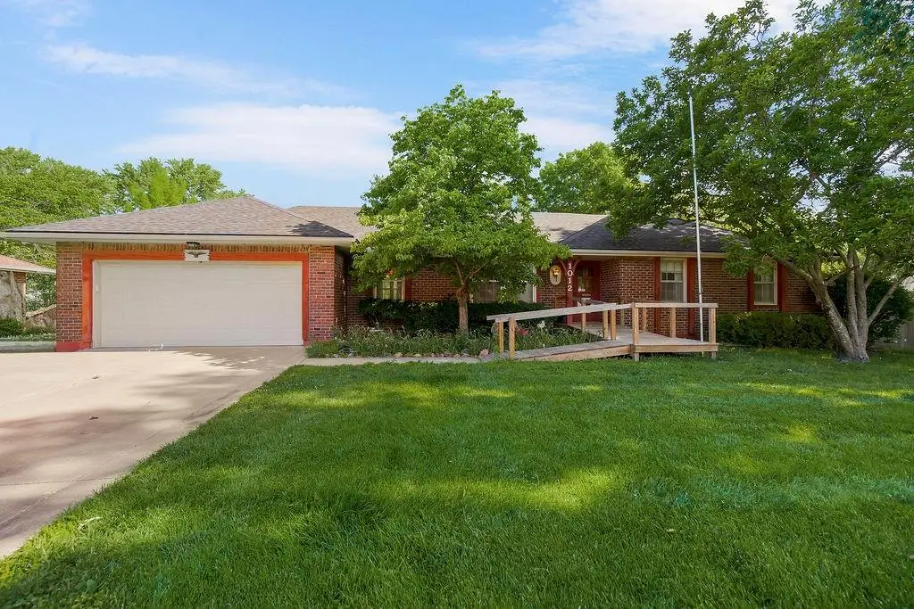 1012 SE 2nd Terrace, Lees Summit, MO 64063 - #1