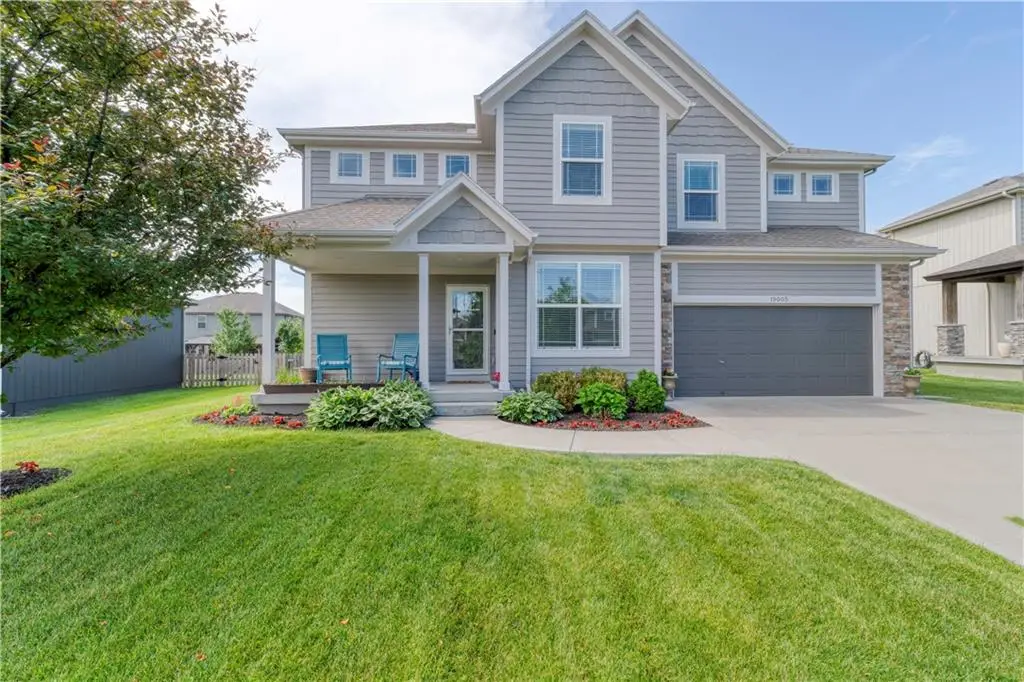 19005 W 166th Street, Olathe, KS 66062 - #1