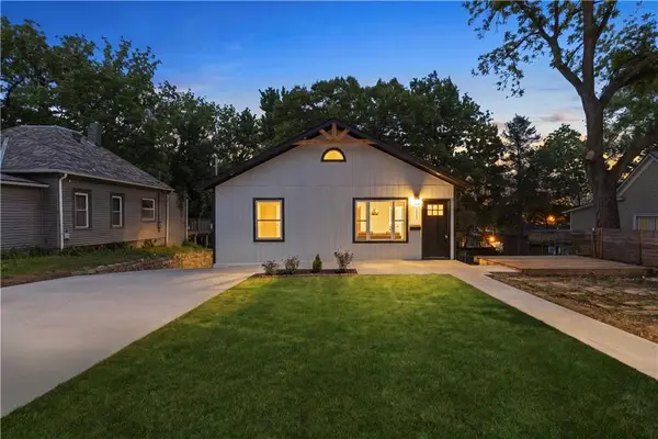 111 Emerson Avenue, Bonner Springs, KS 66012
