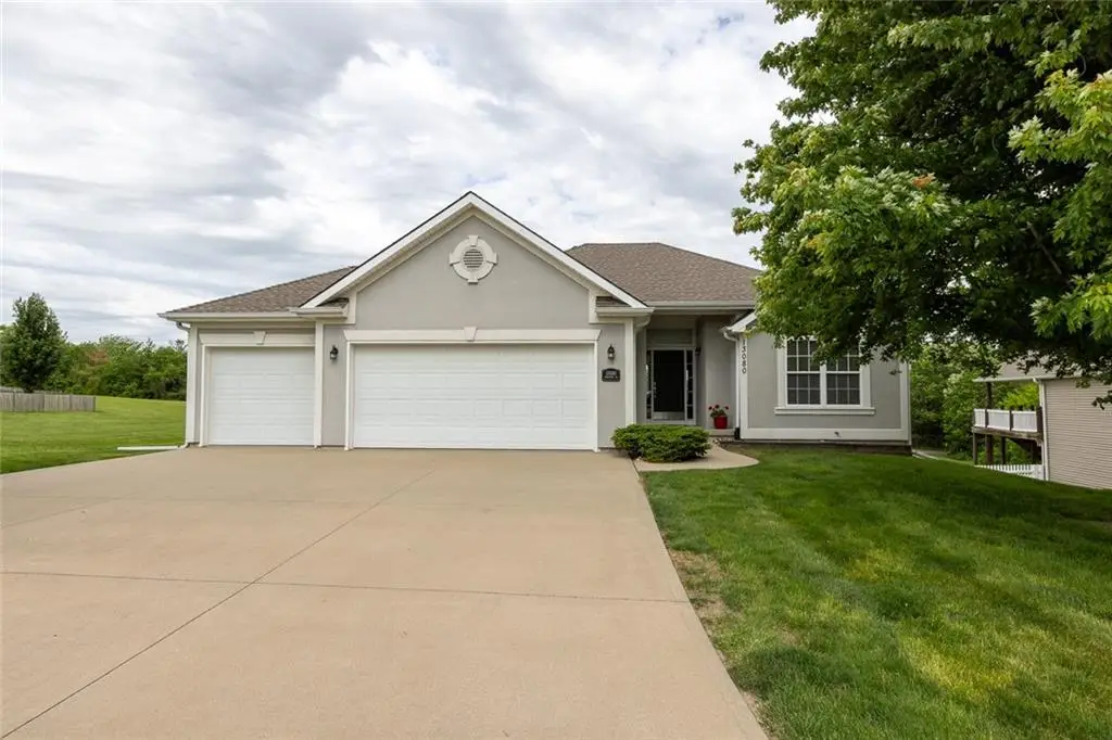 13080 NW Ridgeview Drive, Platte City, MO 64079 - #1
