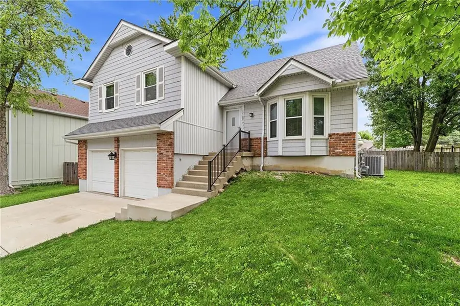 11811 Slater Street, Overland Park, KS 66210 - #2