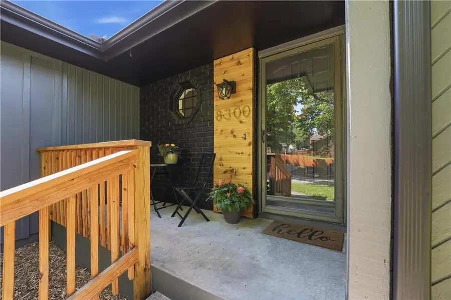 8300 N Virginia Avenue, Kansas City, MO 64118 - #2