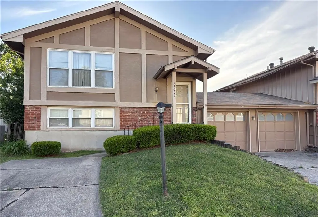 14002 Ballantrae Drive, Grandview, MO 64030 - #1