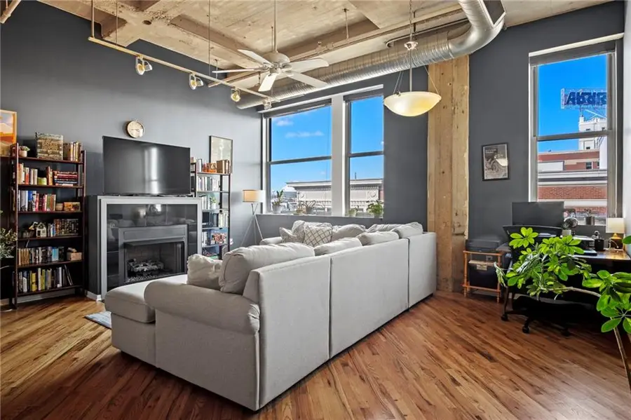 2107 Grand Boulevard #603, Kansas City, MO 64108 - #2