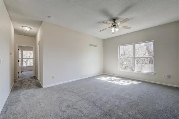 3301 N 103rd Terrace, Kansas City, KS 66109