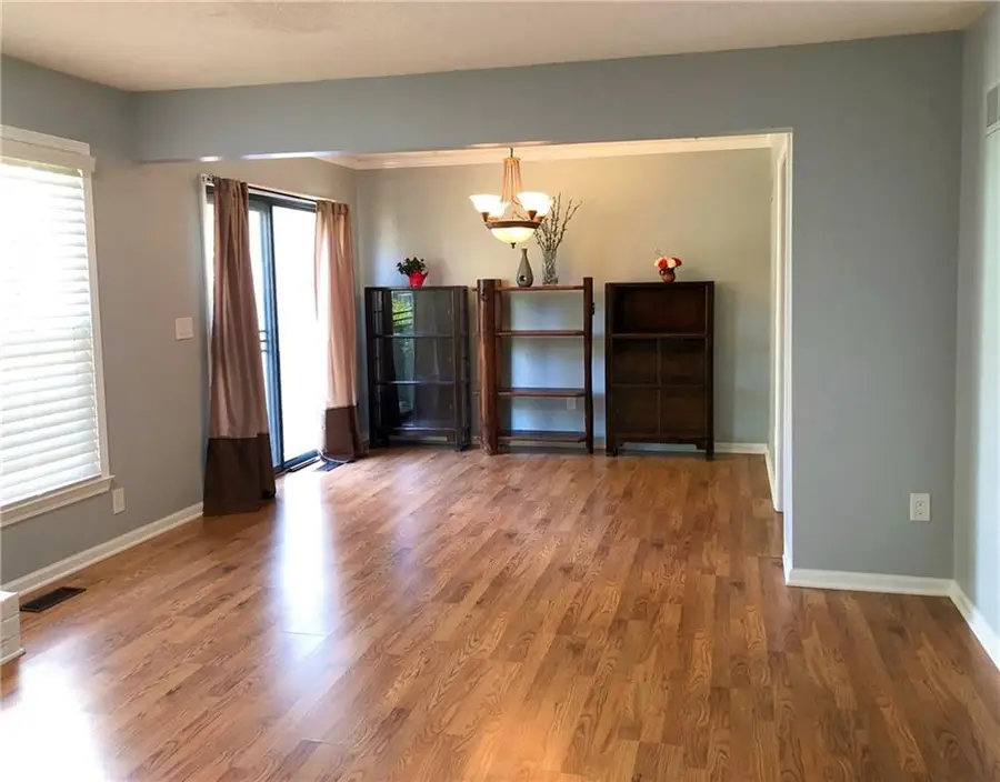 10816 W 115 Terrace, Overland Park, KS 66210 - #2