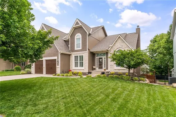 12213 Bradshaw Street, Overland Park, KS 66213