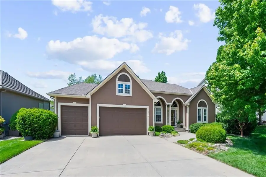 2716 SW Arthur Drive, Lees Summit, MO 64082 - #2