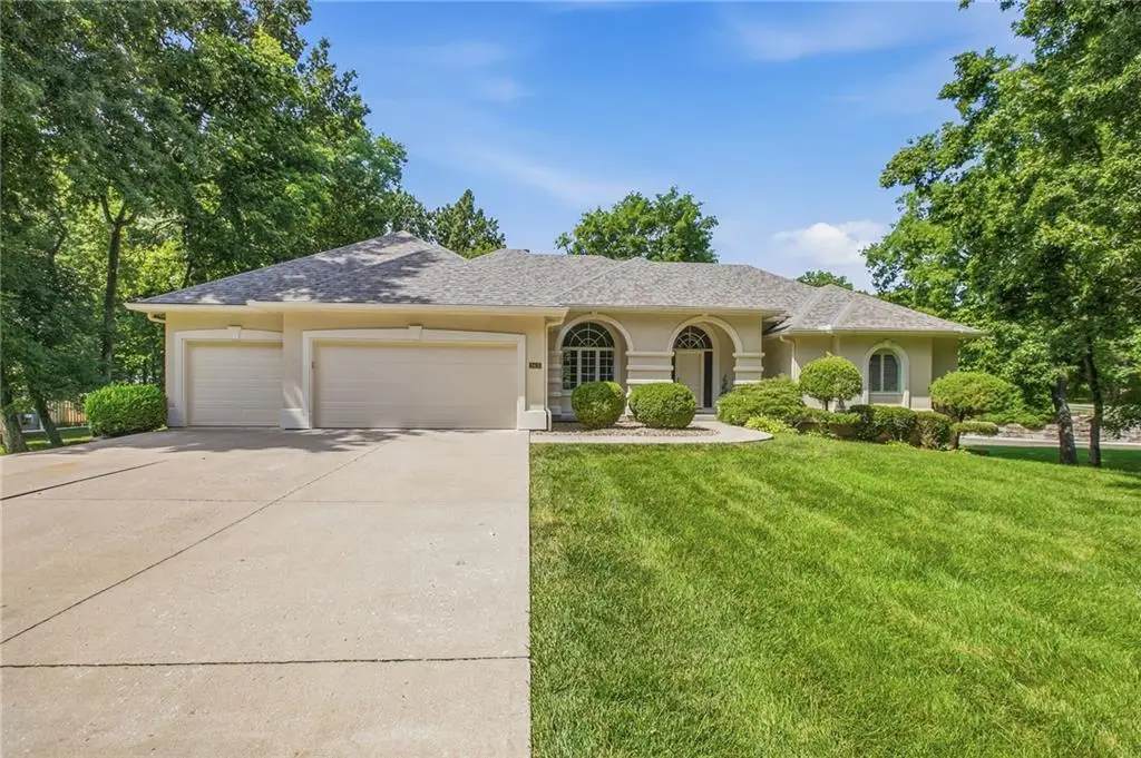 3431 NW Pink Hill Circle, Blue Springs, MO 64015 - #1