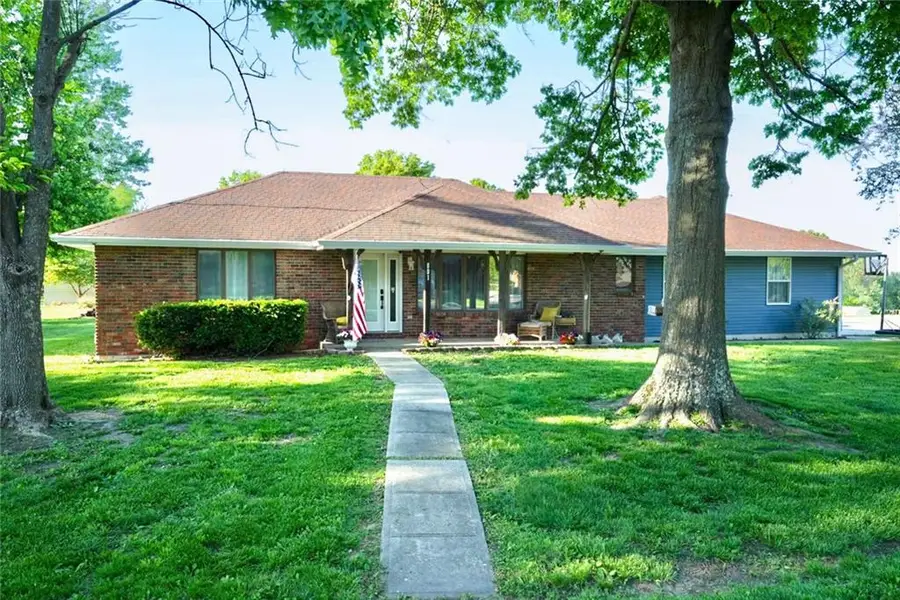 801 Shona Drive, Gallatin, MO 64640 - #2