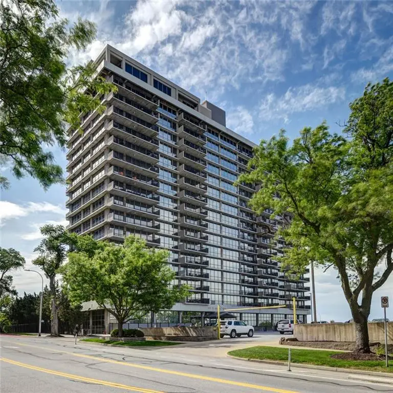 600 E Admiral Boulevard #305, Kansas City, MO 64106 - #3