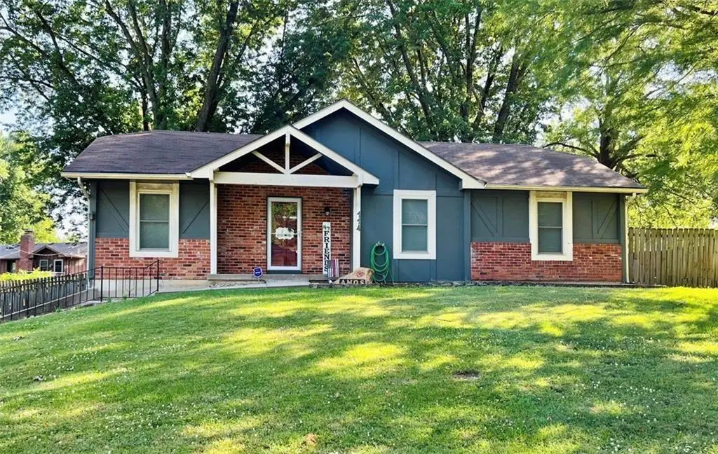 114 Ethel Lane, Lansing, KS 66043 - #1