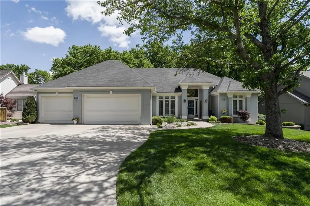 7611 Eicher Drive, Shawnee, KS 66217 - #1