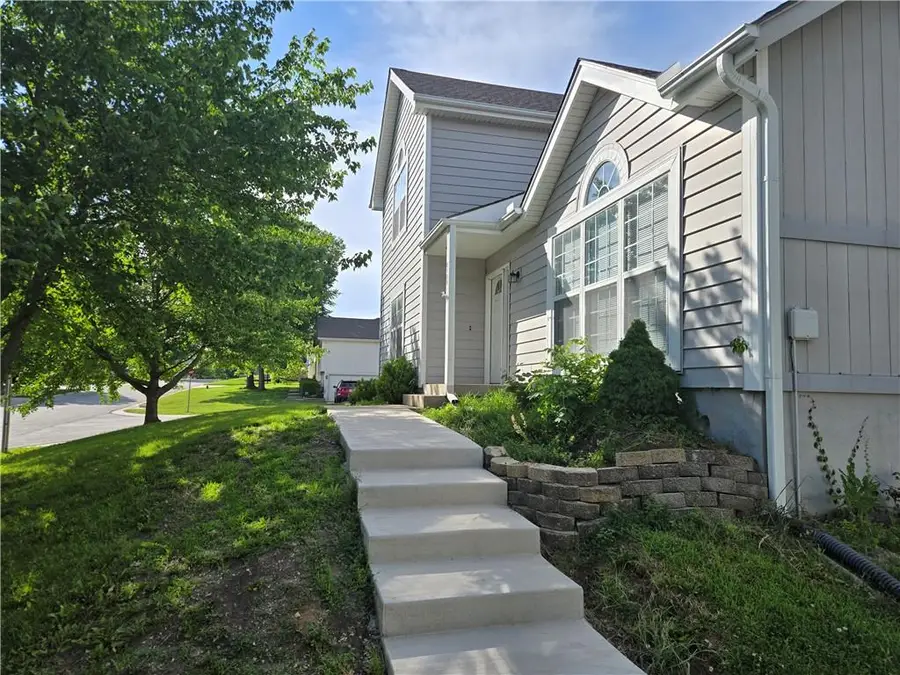 2128 SW British Drive, Lees Summit, MO 64081 - #3