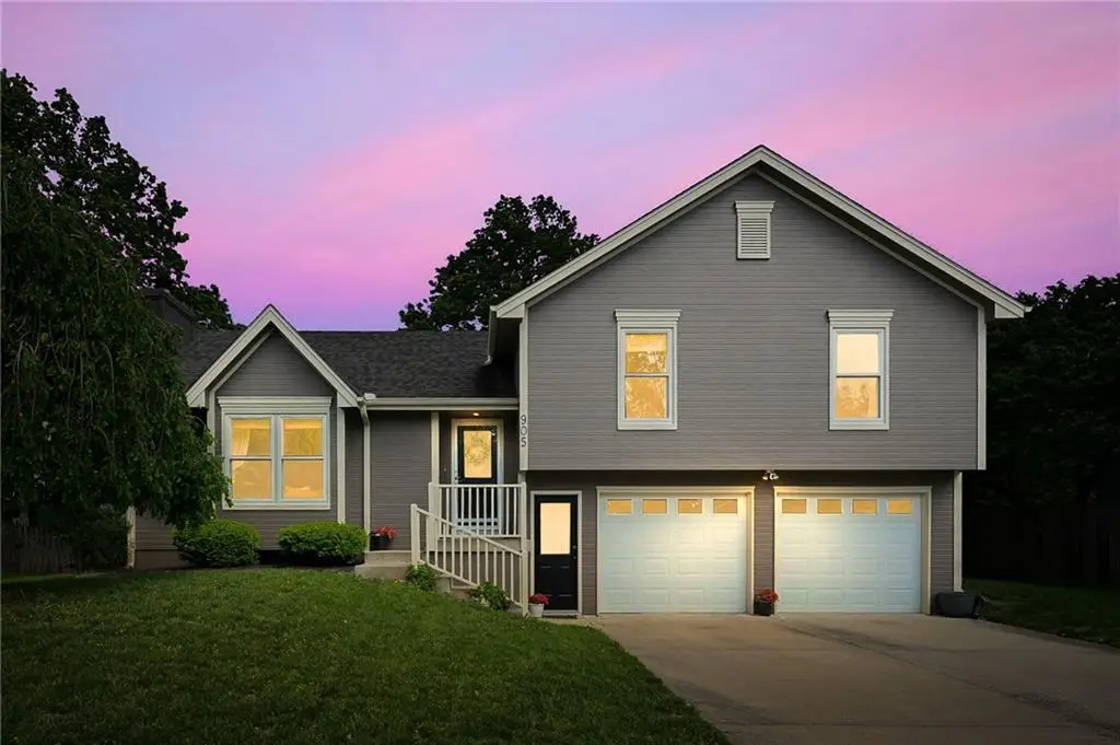 905 Oak Ridge, Kearney, MO 64060 - #1