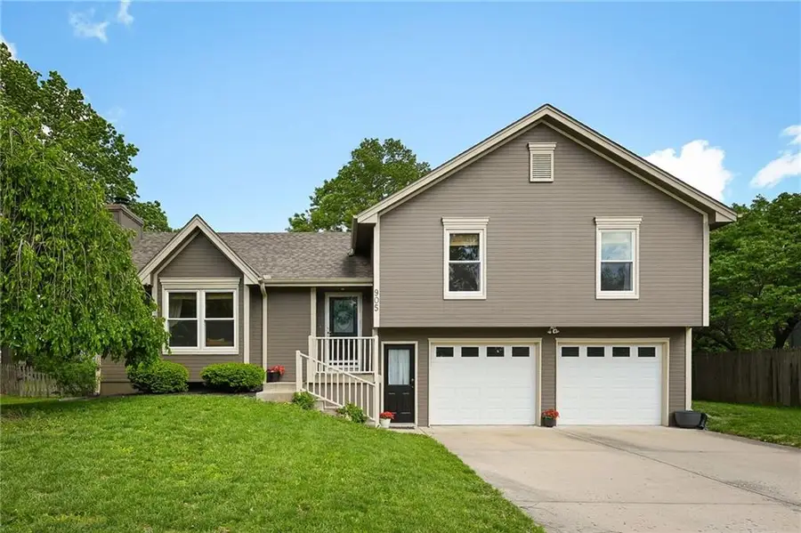 905 Oak Ridge, Kearney, MO 64060 - #2