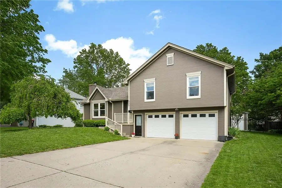 905 Oak Ridge, Kearney, MO 64060 - #3