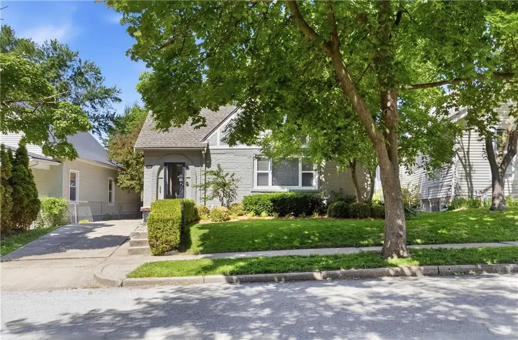 6008 Charlotte Street, Kansas City, MO 64110 - #1