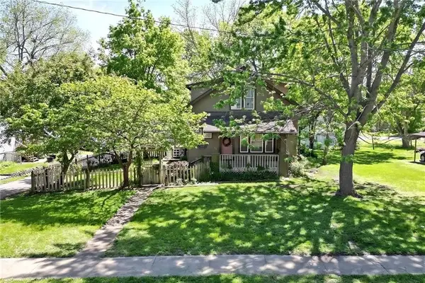 301 W Washington Street, Harrisonville, MO 64701