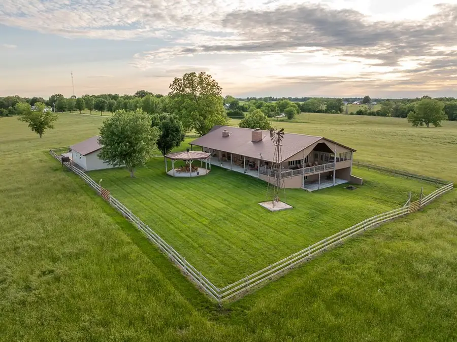 662 W 6th Street, Schell City, MO 64783 - #3