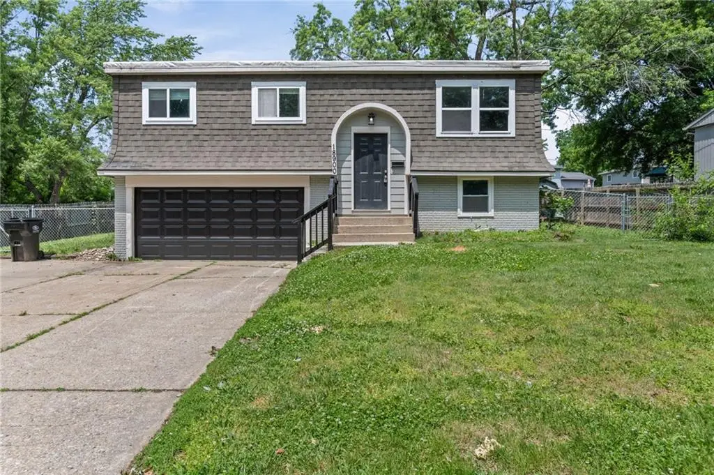 18900 E 6th Street N, Independence, MO 64056 - #1