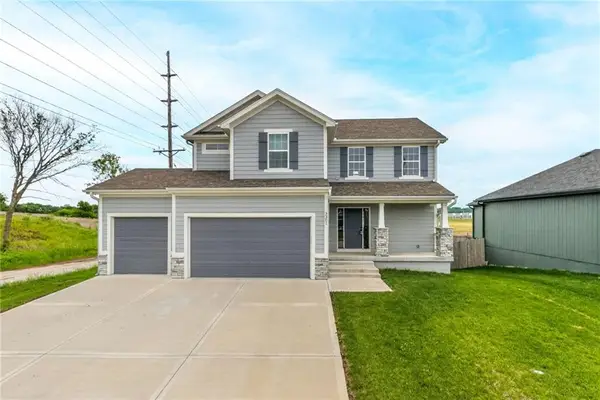 2301 S Eagle Court, Independence, MO 64057