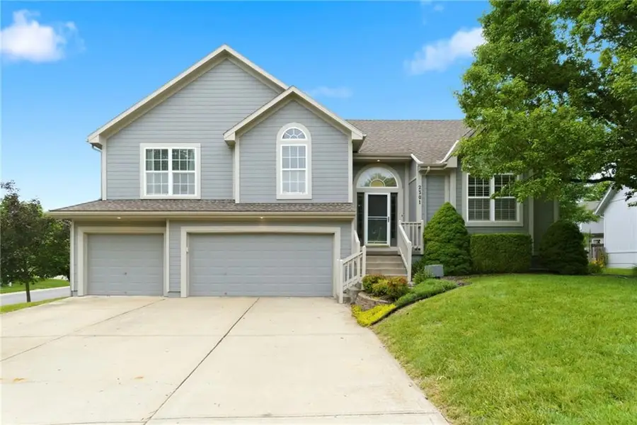 2301 SW Tracker Lane, Lees Summit, MO 64082 - #2