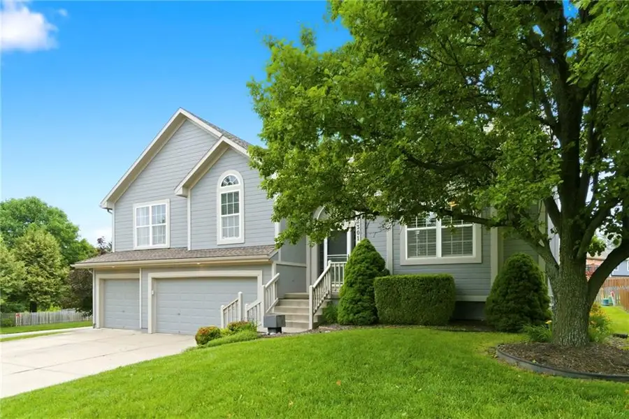 2301 SW Tracker Lane, Lees Summit, MO 64082 - #3