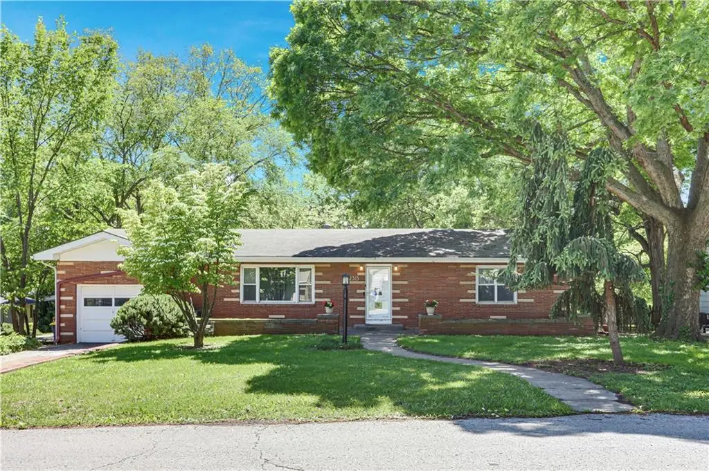 2315 NE 37th Terrace, Kansas City, MO 64116 - #1