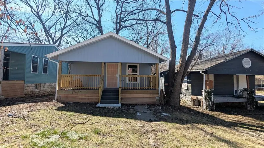 3403 E 62nd Street, Kansas City, MO 64130 - #2